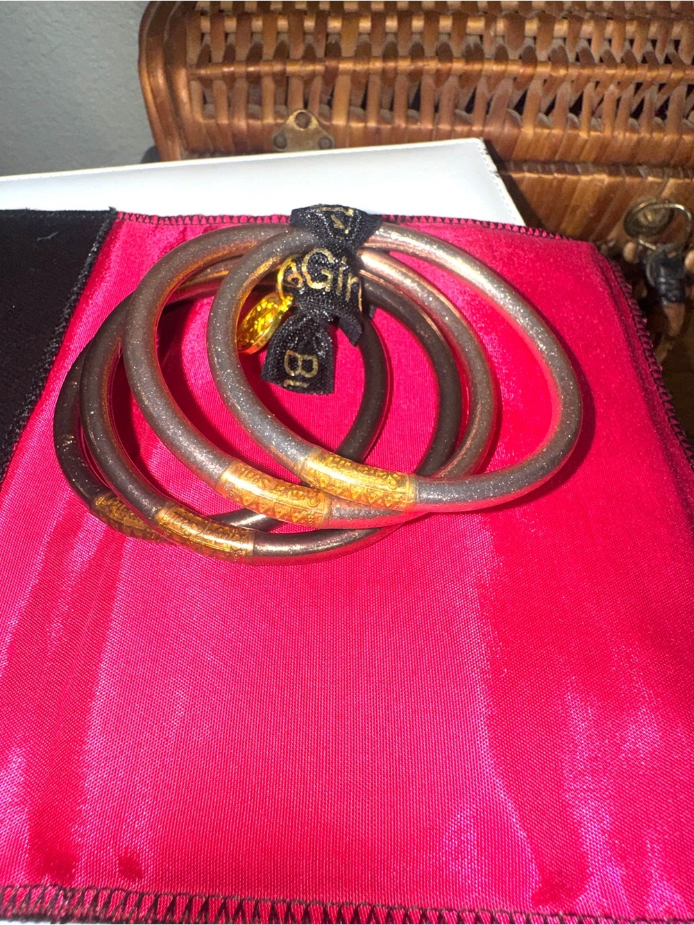 Budhagirl bangles Fawn~Rose Gold & Gold Stackable Bangle Set. size Medium. - Picture 3 of 11